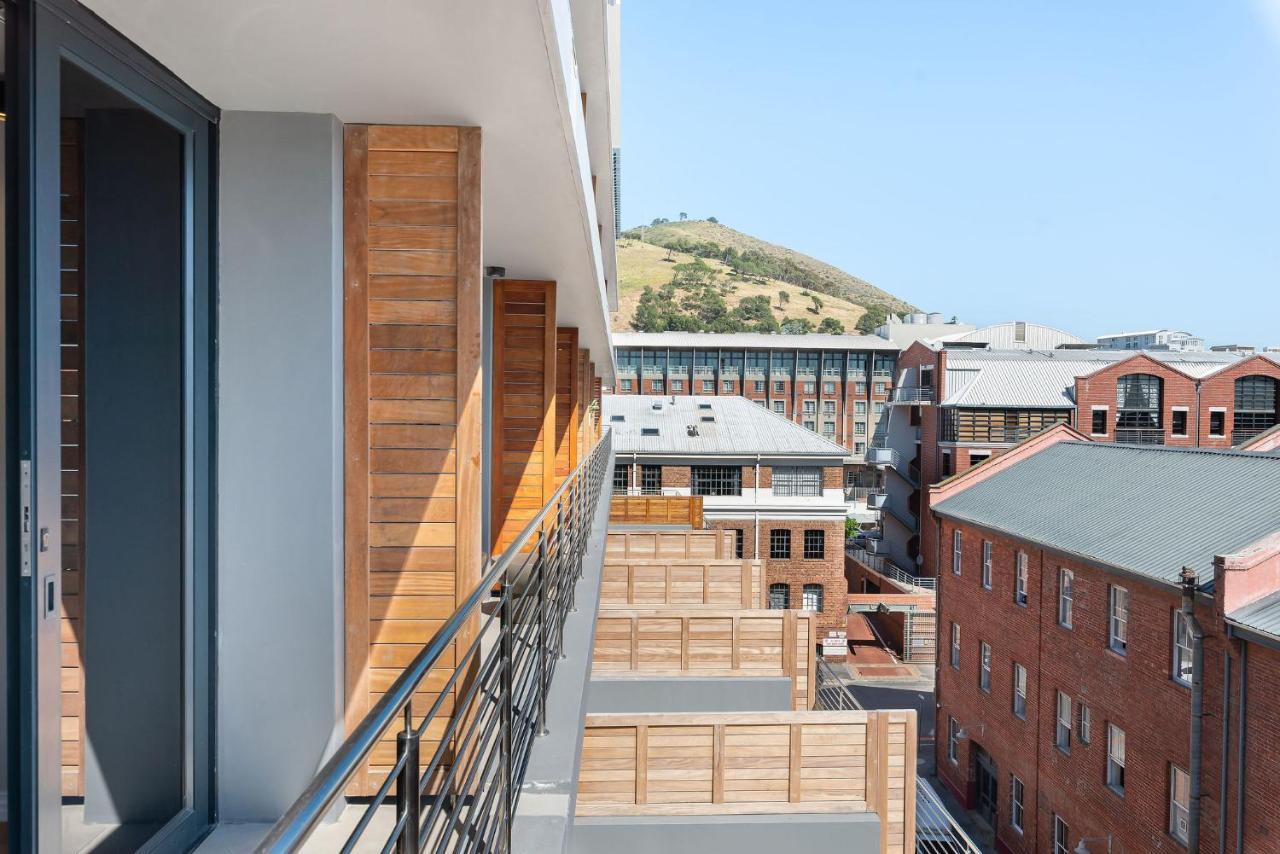 The Docklands Luxury Apartments Cape Town Exterior photo