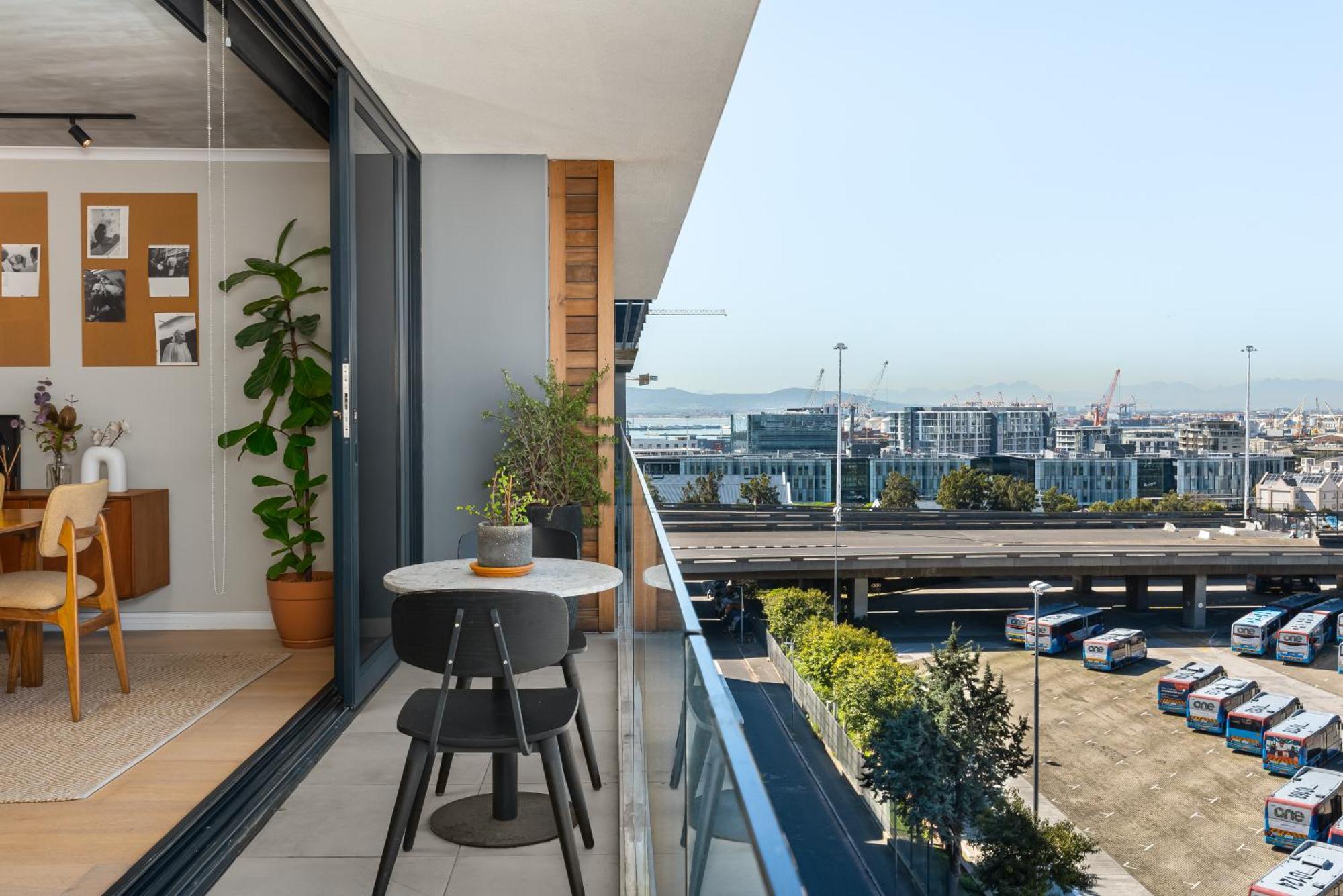 The Docklands Luxury Apartments Cape Town Exterior photo